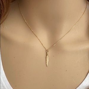 10k Yellow Solid Gold Feather Pendant Necklace